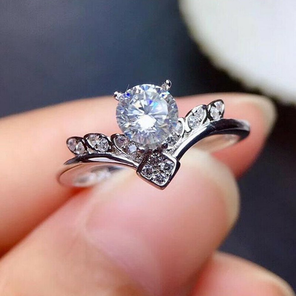 New Silver Diamond Ring